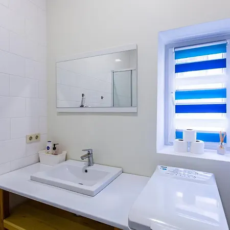 Rynok Square Location *